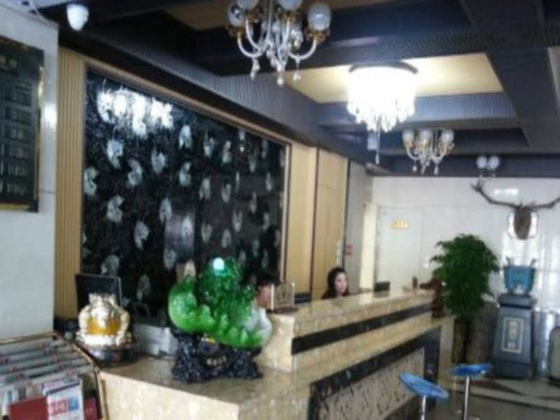 Xinhang Hotel Urumçi Dış mekan fotoğraf